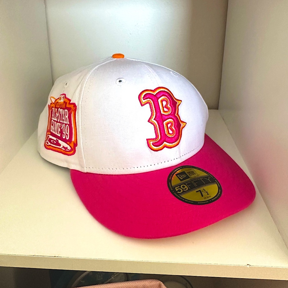 Fitted Red Sox ball cap